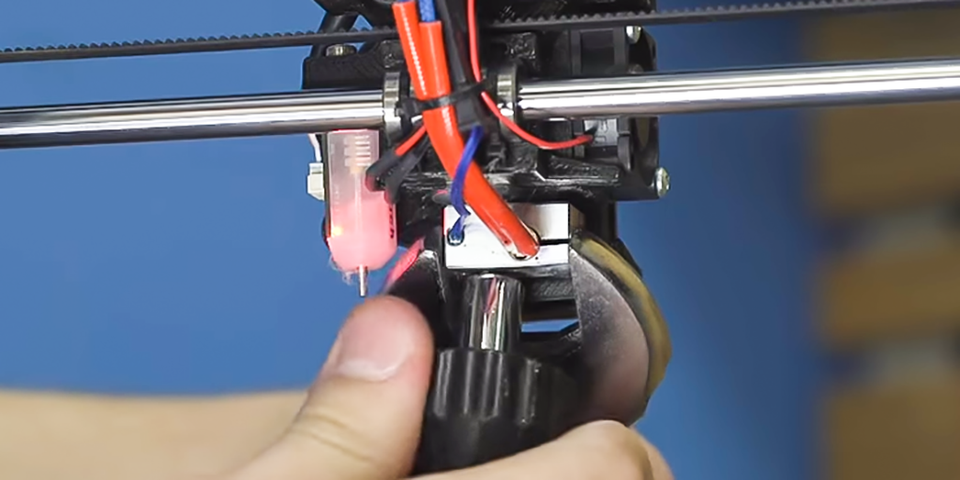 How To: Change a 3D Printer Nozzle