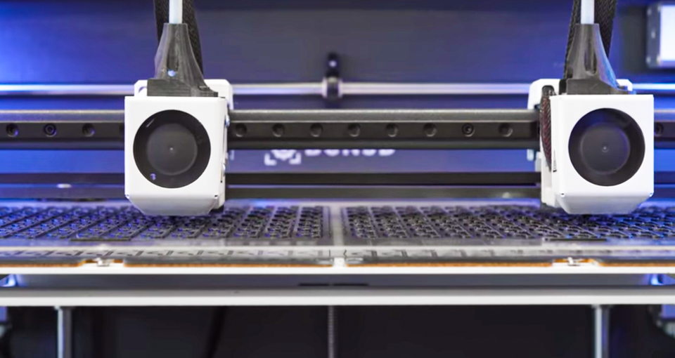 BCN3D IDEX Technology for Low Volume Batch Production