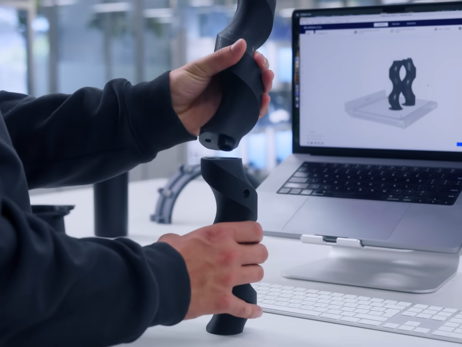 UltiMaker S6 3D Printer Pro Bundle - Flex Build Plate with 3 Year UltiMakerCare Plan