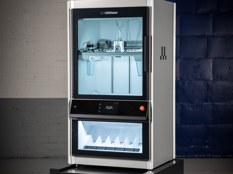 UltiMaker Factor 4 + Printer Station + 1 Year UltiMakerCare Plan
